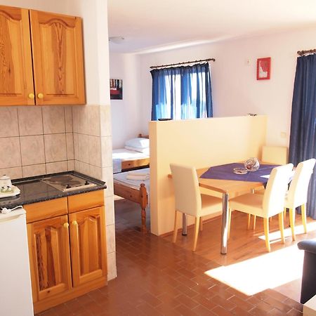 Apartments And Rooms With Parking Space Orebic, Peljesac - 10191 Стая снимка